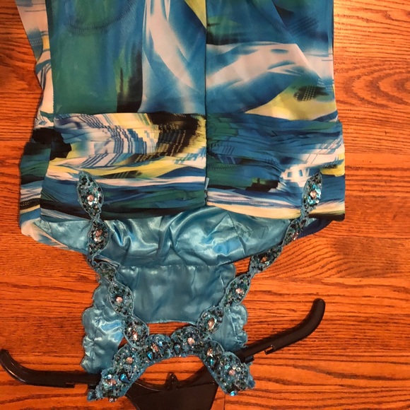 Prom Dress - Picture 4 of 6